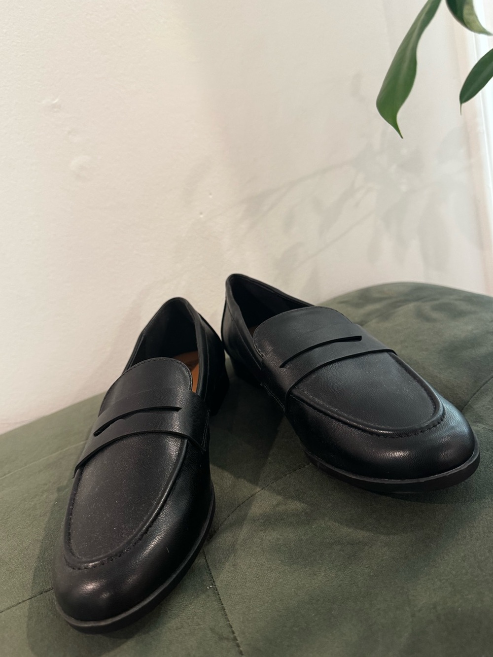 Kensie Classic Black Women’s Penny Loafers